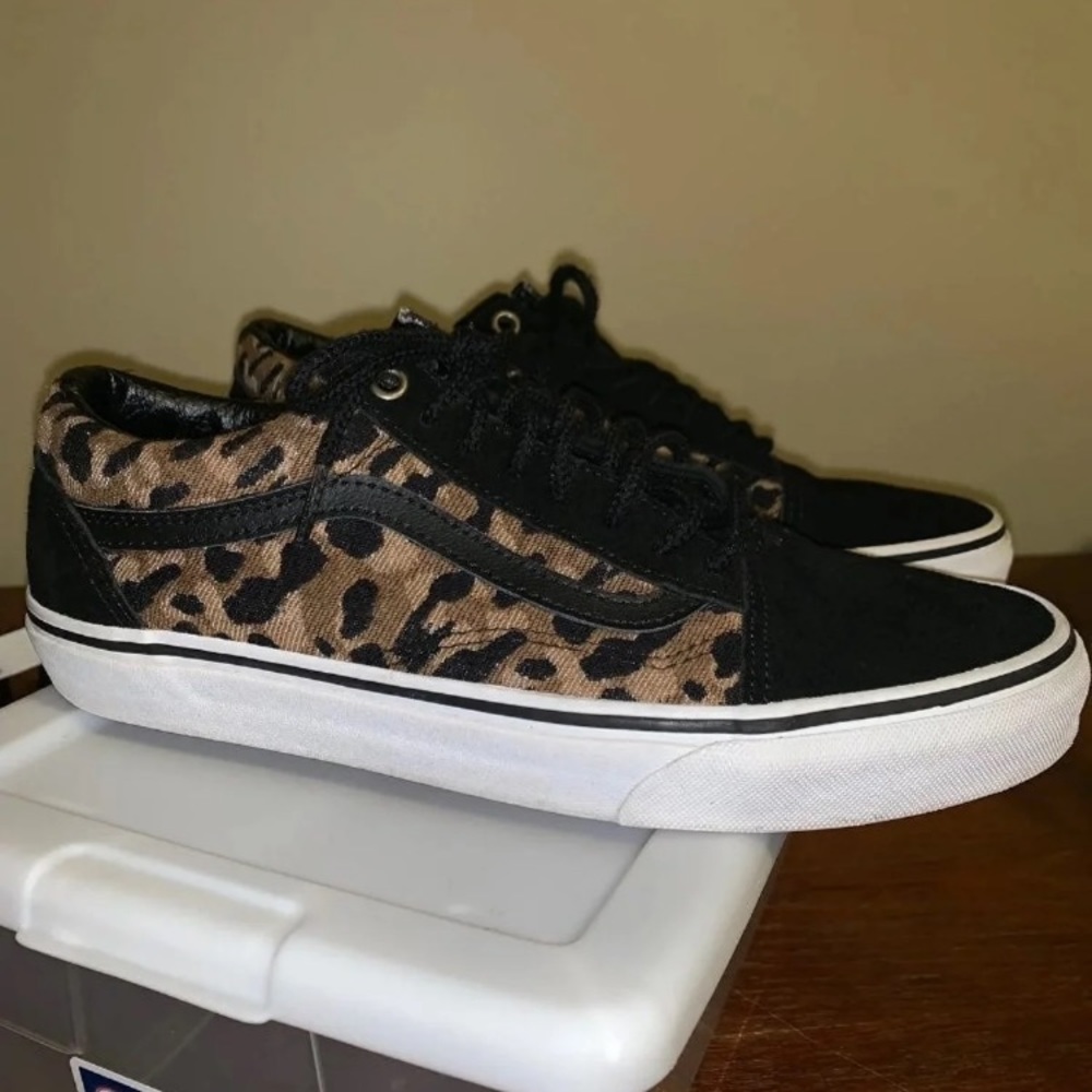 Vans leopard
